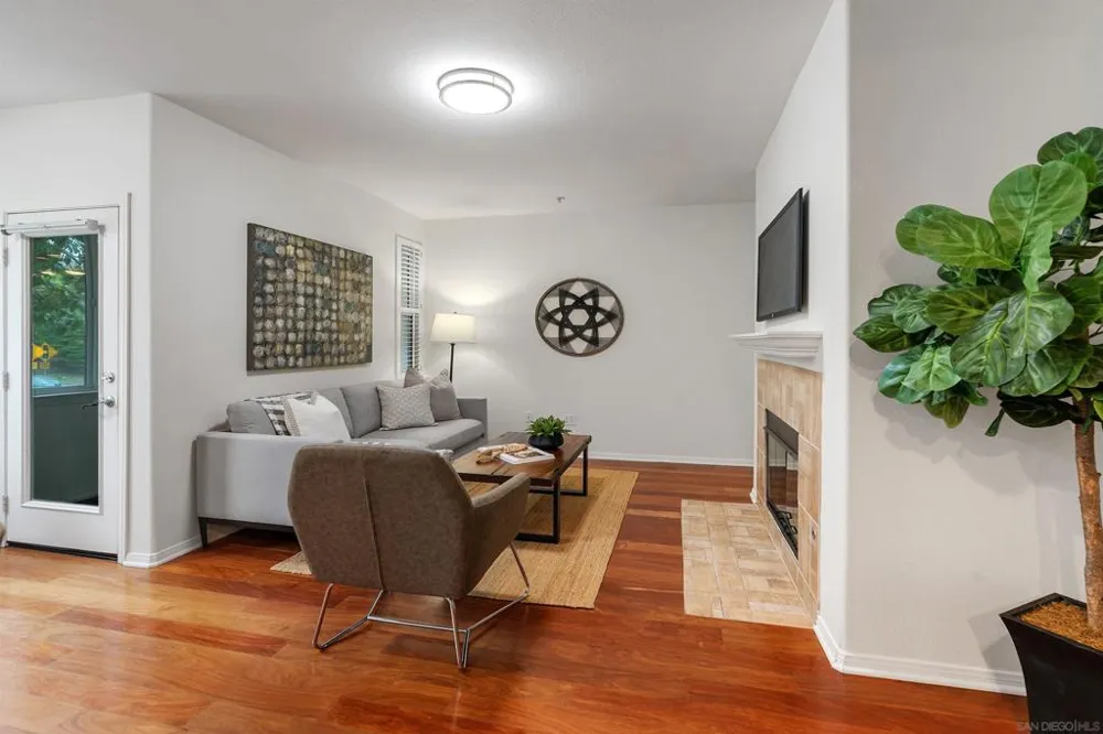 13021 Evening Creek Dr S #21 San Diego, CA 92128