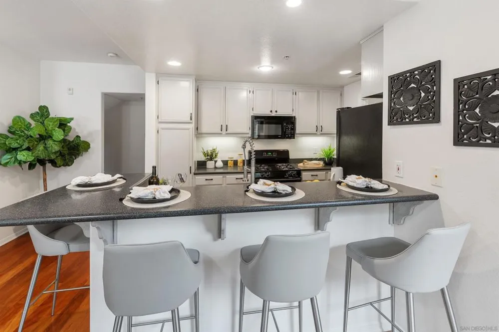 13021 Evening Creek Dr S #21 San Diego, CA 92128