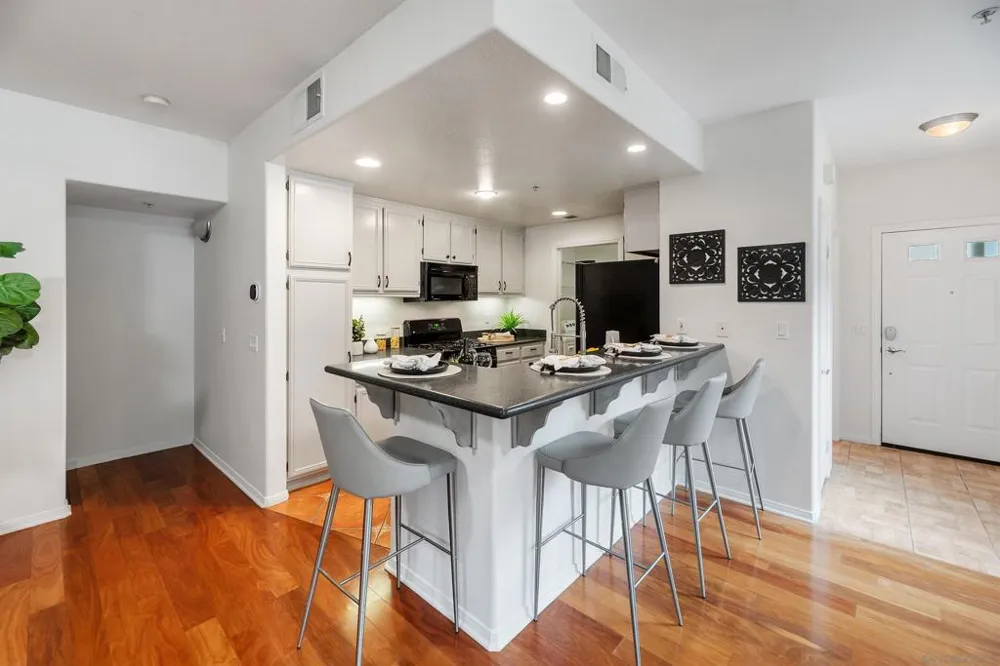 13021 Evening Creek Dr S #21 San Diego, CA 92128