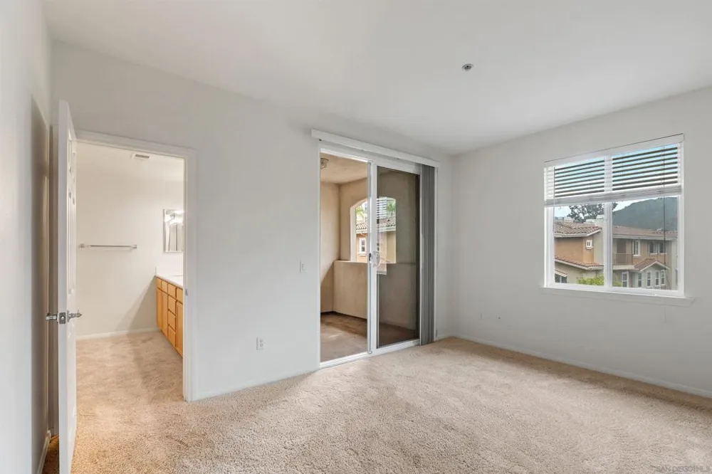 13021 Evening Creek Dr S #21 San Diego, CA 92128
