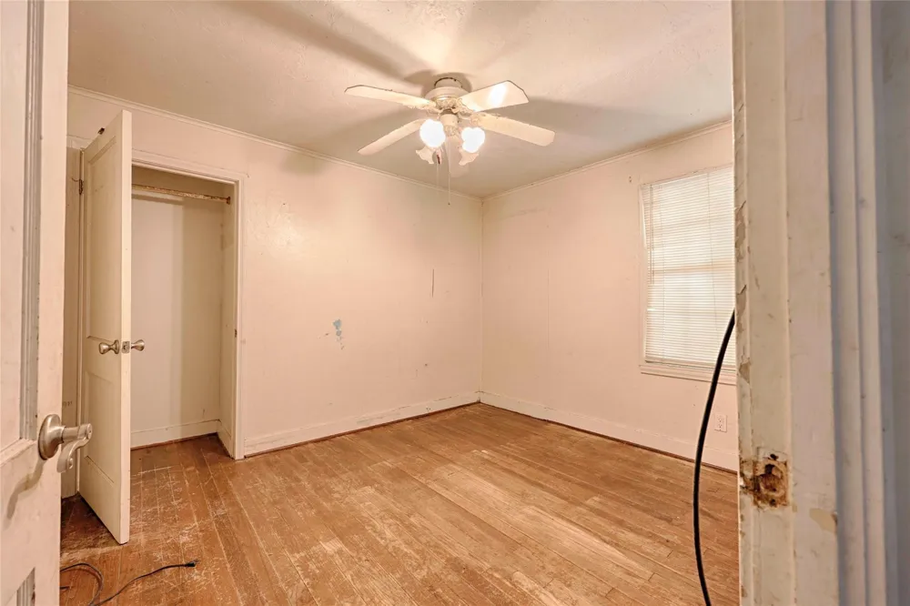 5810 Avenue E Sheridan, TX 77475