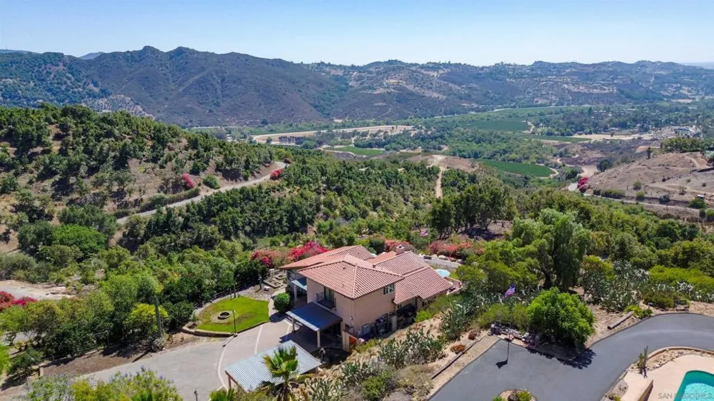 31515 Calle Joya Bonsall, CA 92003