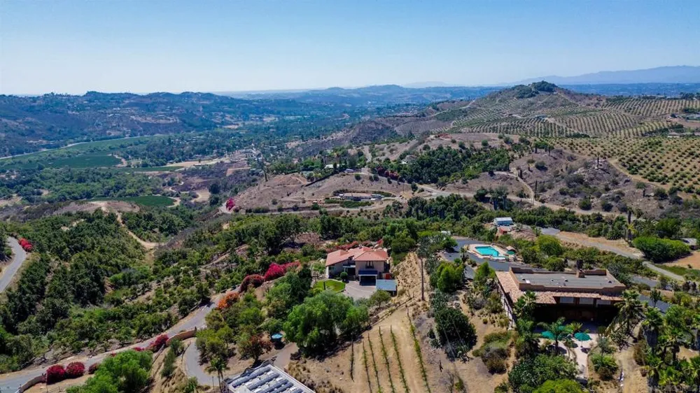 31515 Calle Joya Bonsall, CA 92003