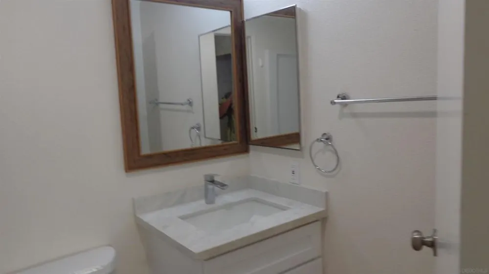 7890 Hummingbird Lane San Diego, CA 92123