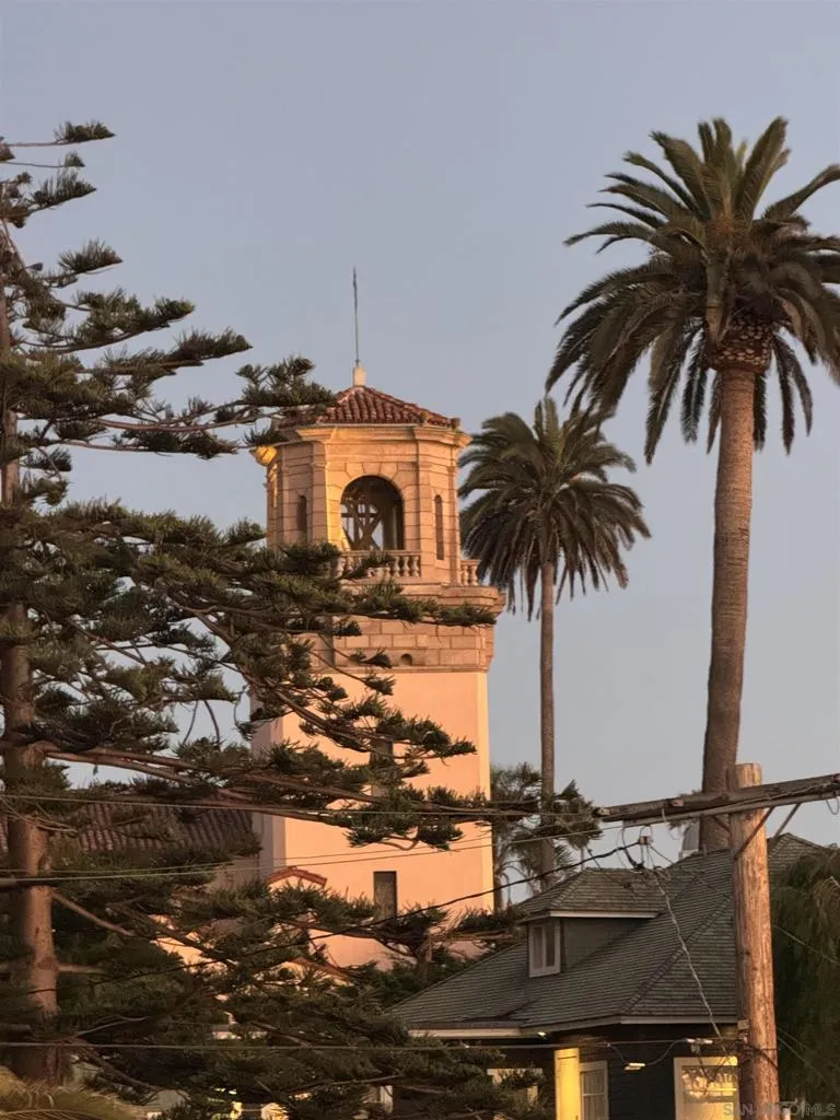 835 Coast La Jolla, CA 92037