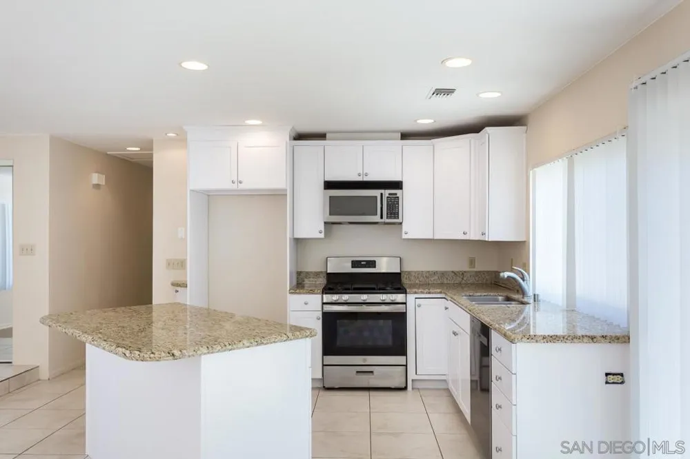 14933 Cinchring Drive Poway, CA 92064