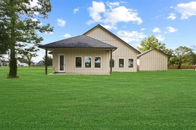 5844 Atkinson Circle Orange, TX 77630