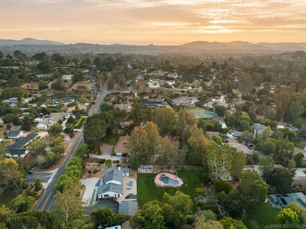 13610 Rostrata Rd Poway, CA 92064