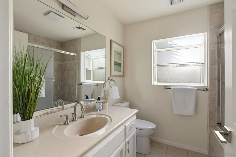 13610 Rostrata Rd Poway, CA 92064