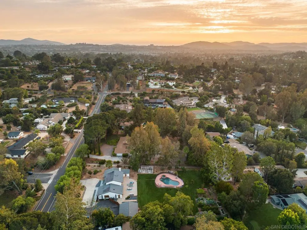 13610 Rostrata Rd Poway, CA 92064