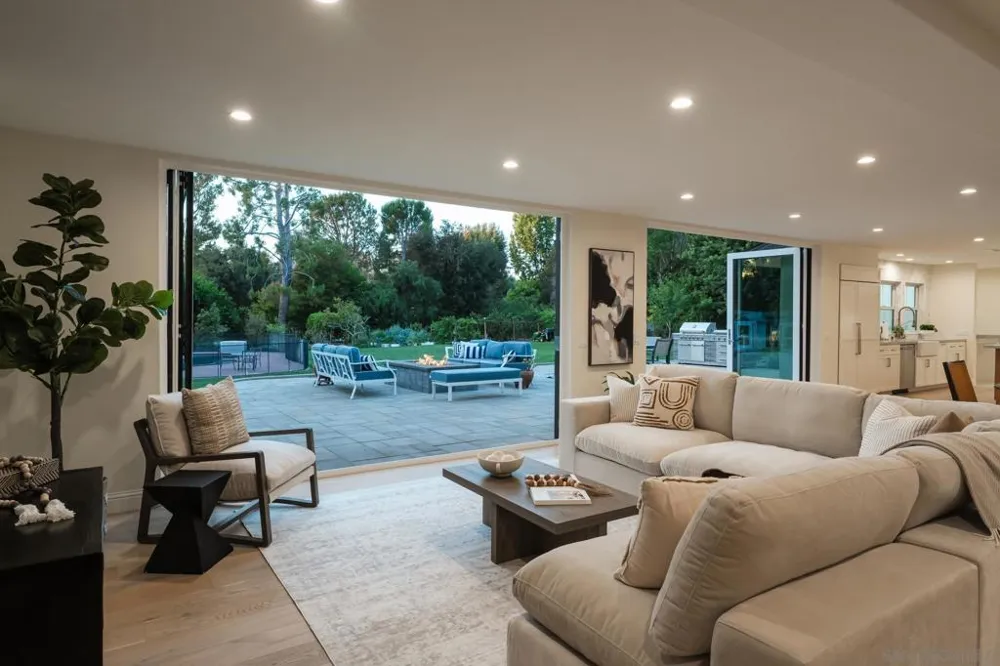 13610 Rostrata Rd Poway, CA 92064