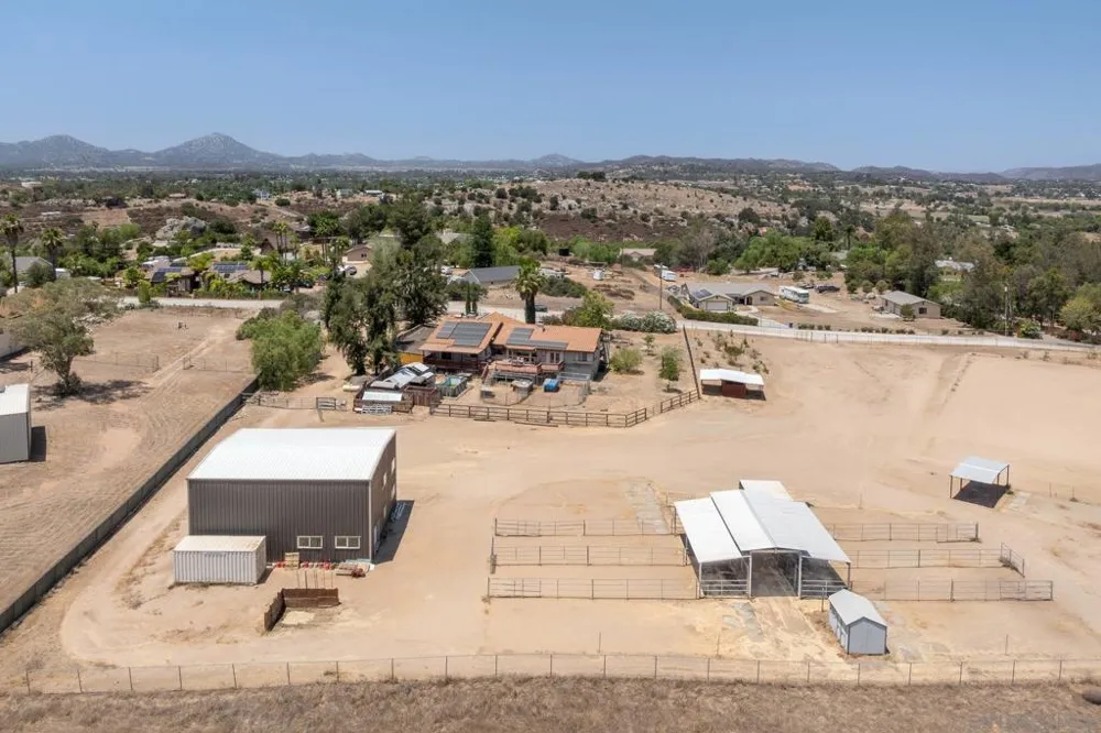 266 Woodmeadow Ln Ramona, CA 92065