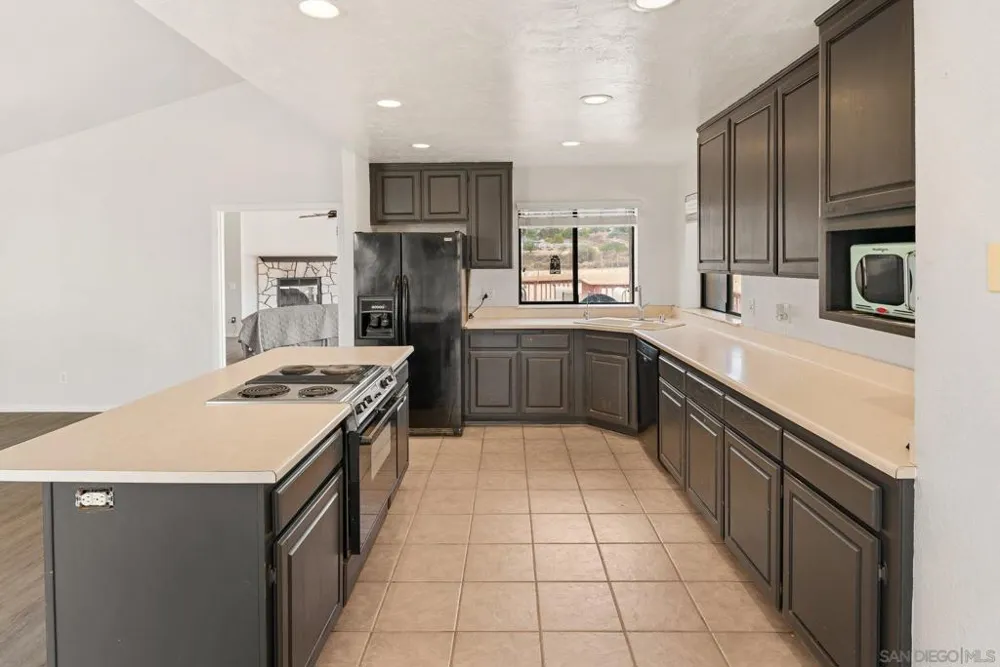 266 Woodmeadow Ln Ramona, CA 92065