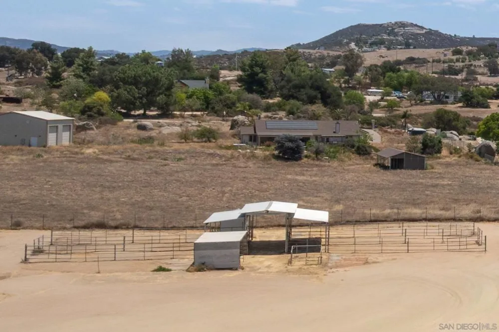 266 Woodmeadow Ln Ramona, CA 92065