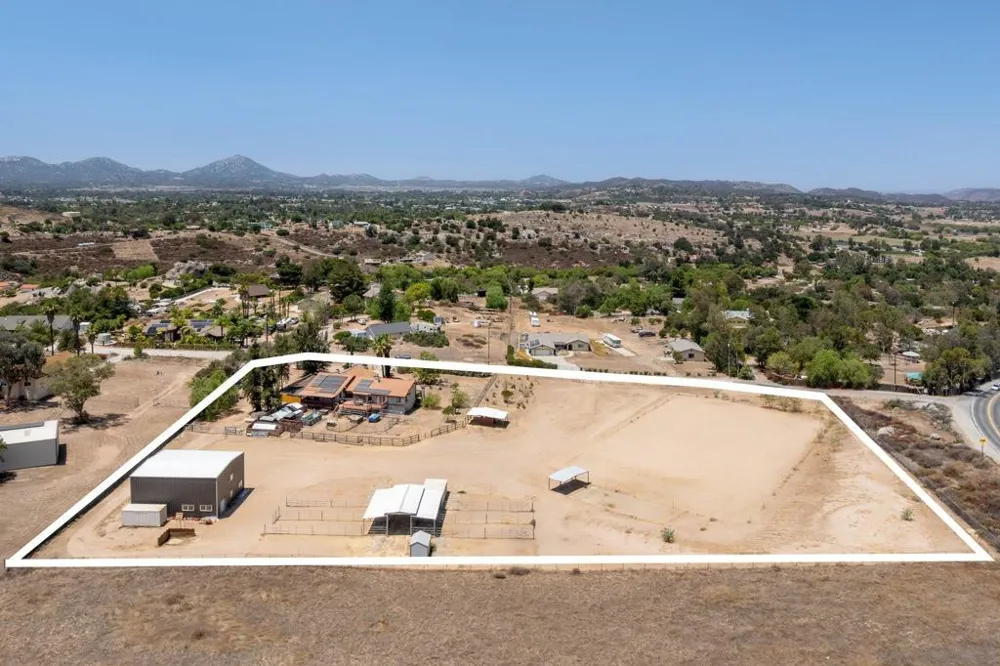 266 Woodmeadow Ln Ramona, CA 92065