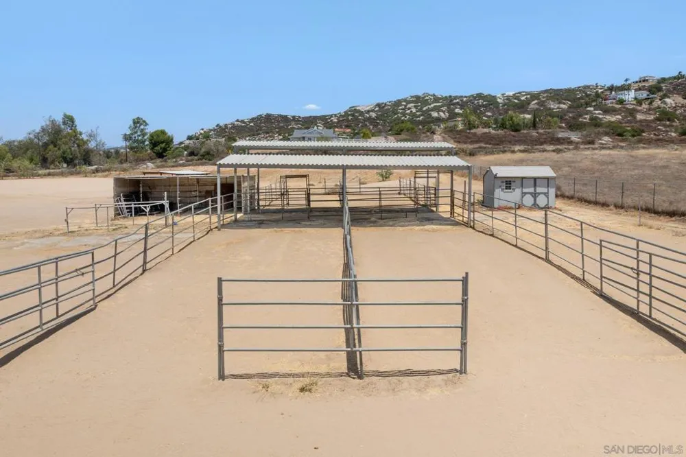 266 Woodmeadow Ln Ramona, CA 92065