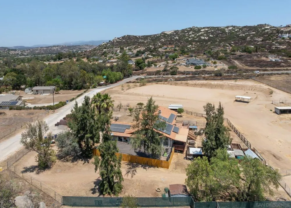 266 Woodmeadow Ln Ramona, CA 92065