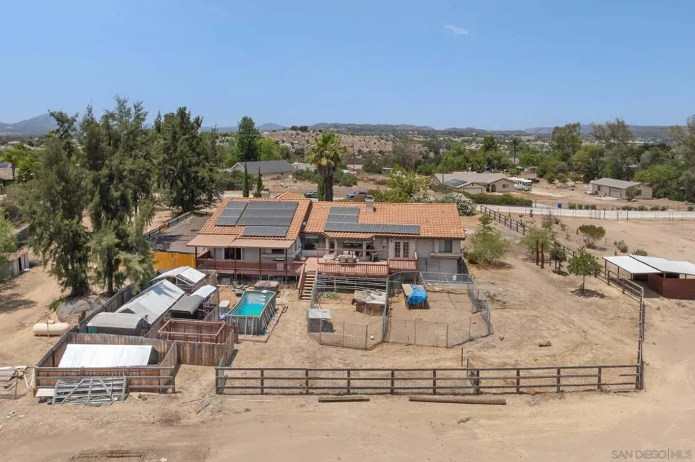 266 Woodmeadow Ln Ramona, CA 92065