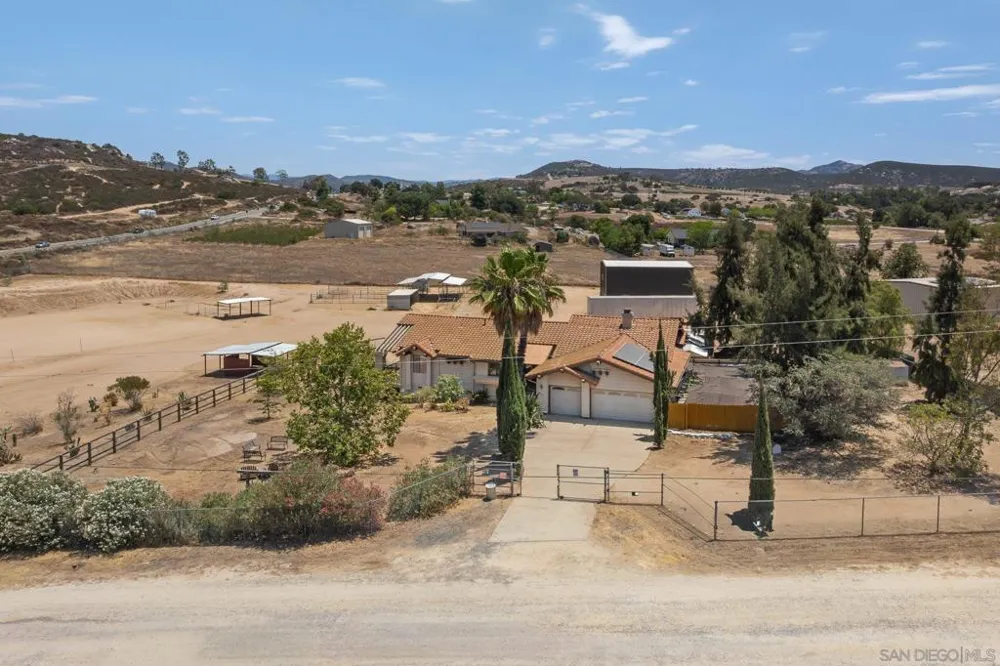 266 Woodmeadow Ln Ramona, CA 92065