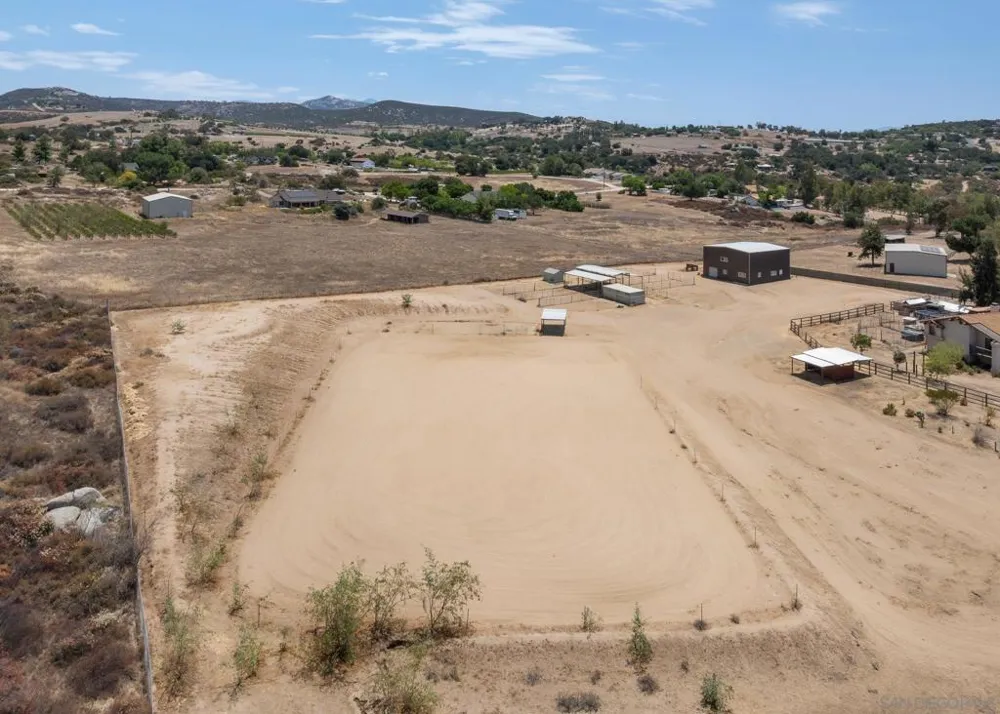 266 Woodmeadow Ln Ramona, CA 92065