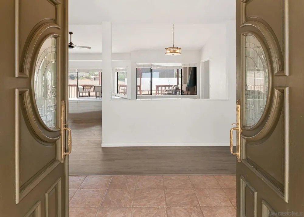 266 Woodmeadow Ln Ramona, CA 92065