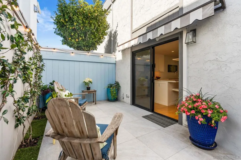 909 Olive Ave Coronado, CA 92118