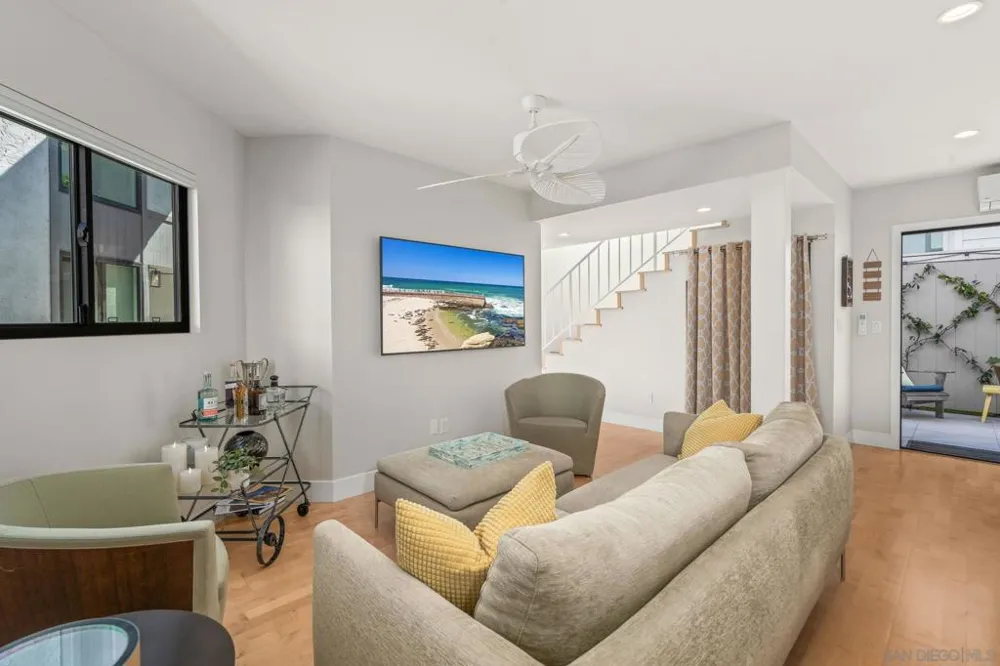 909 Olive Ave Coronado, CA 92118