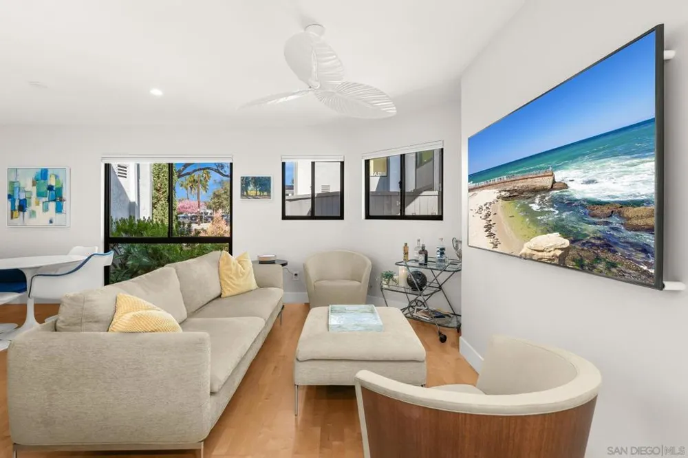 909 Olive Ave Coronado, CA 92118