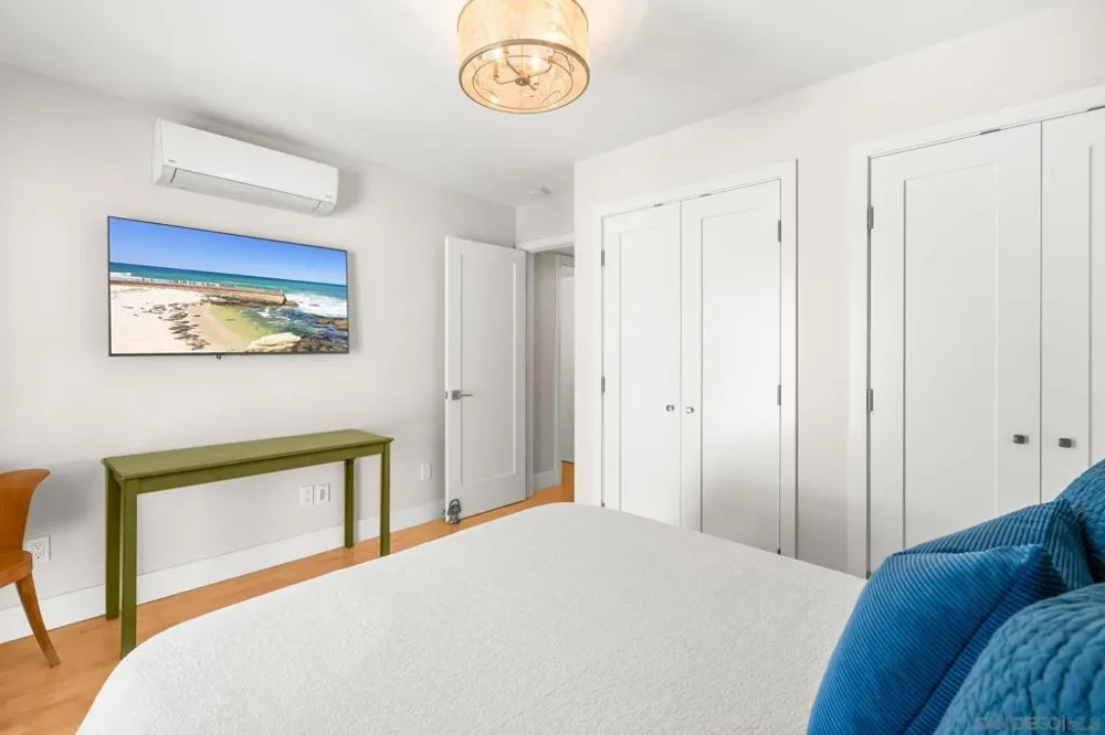 909 Olive Ave Coronado, CA 92118