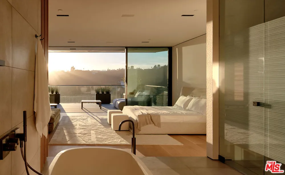 1857 Bel Air Road Los Angeles, CA 90077