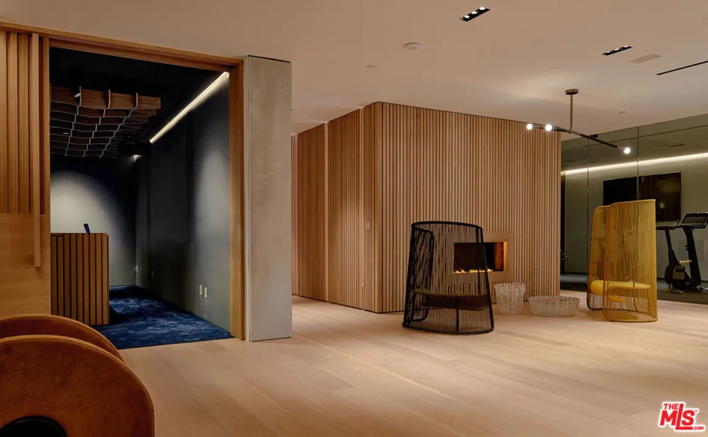 1857 Bel Air Road Los Angeles, CA 90077