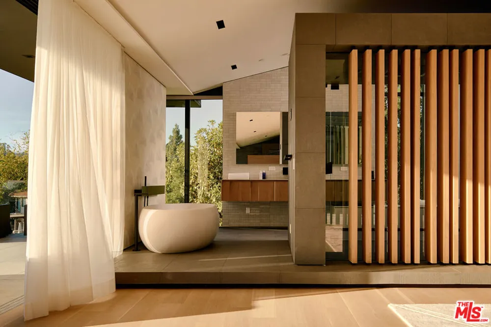 1857 Bel Air Road Los Angeles, CA 90077