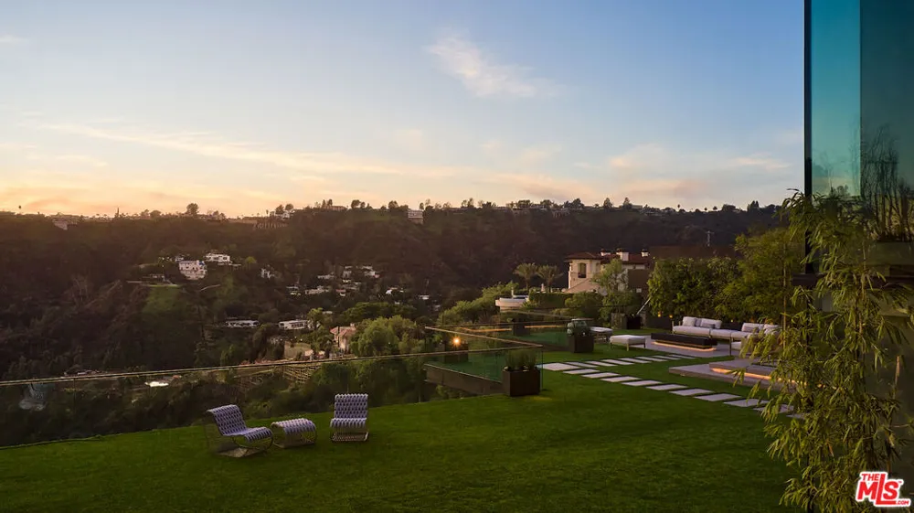 1857 Bel Air Road Los Angeles, CA 90077