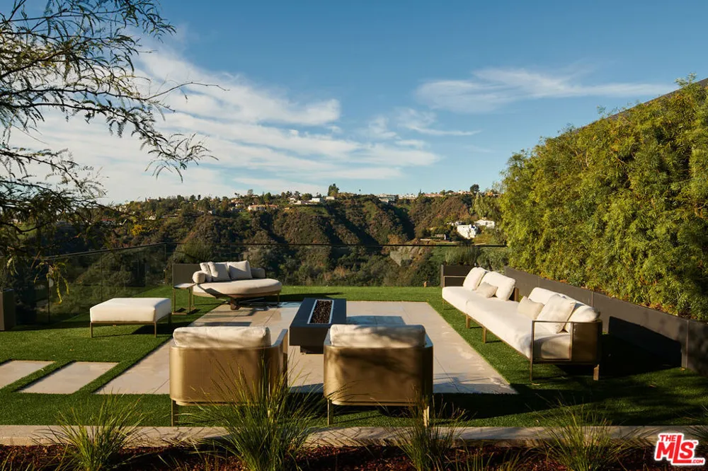 1857 Bel Air Road Los Angeles, CA 90077