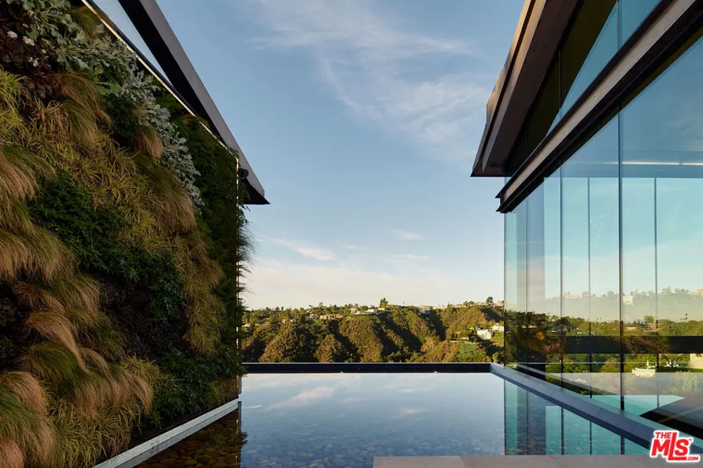 1857 Bel Air Road Los Angeles, CA 90077