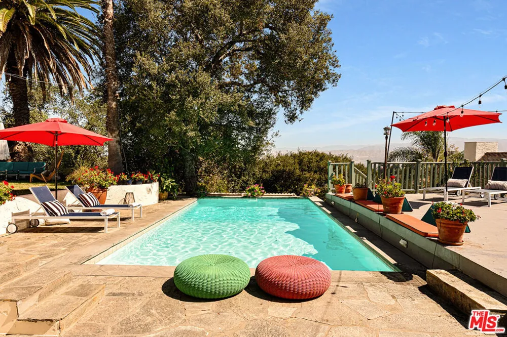 3001 Passmore Drive Los Angeles, CA 90068