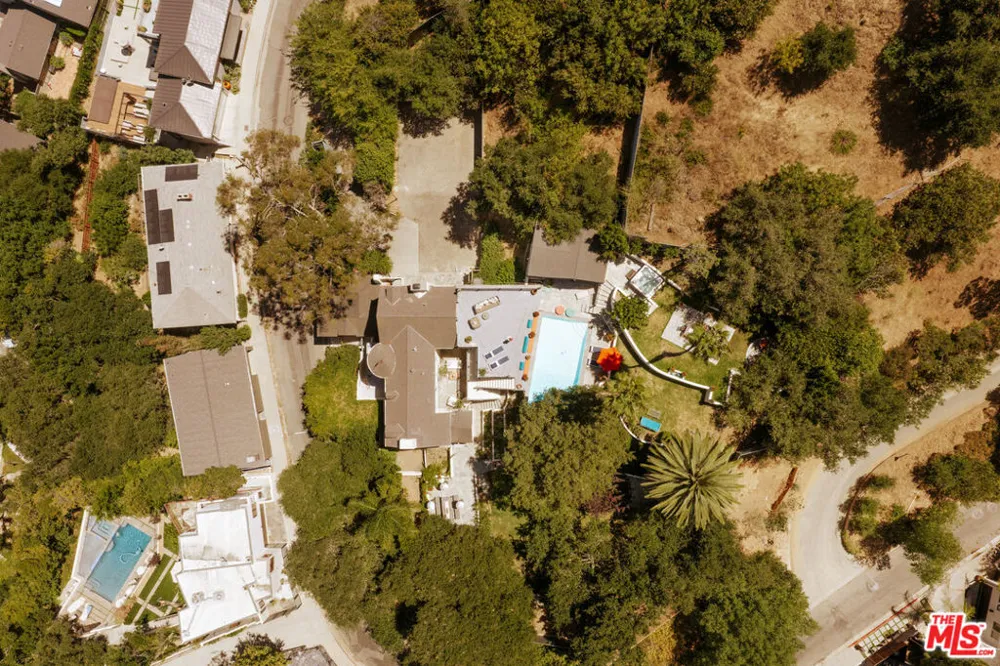 3001 Passmore Drive Los Angeles, CA 90068