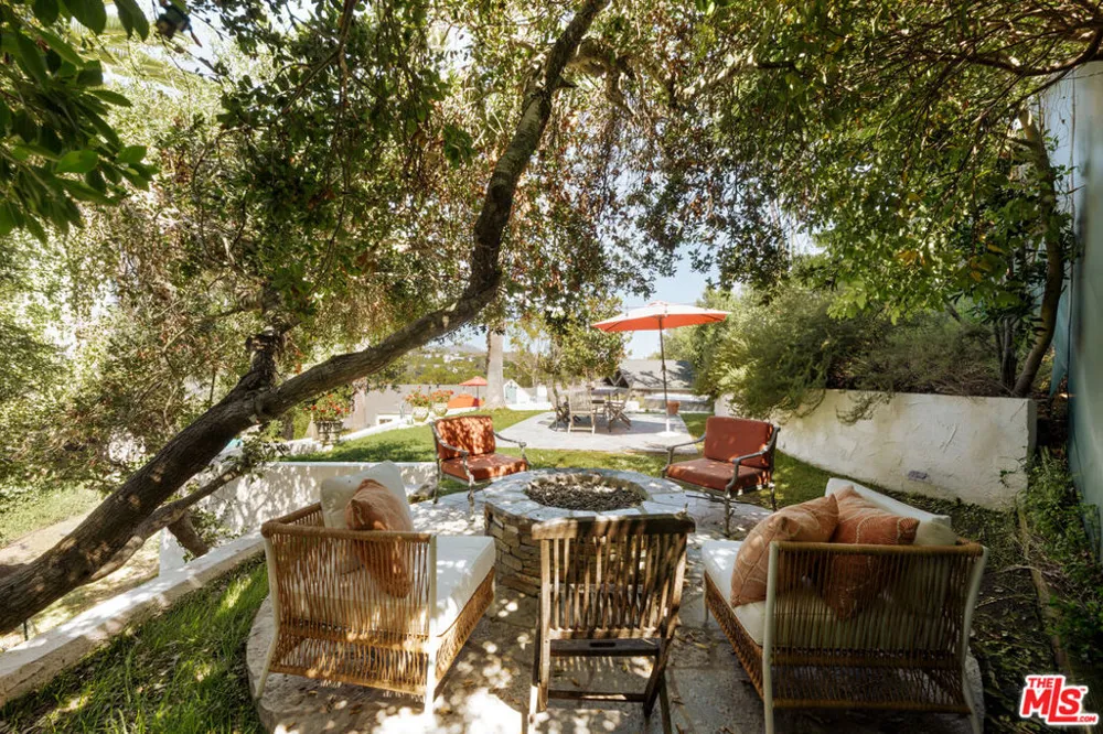 3001 Passmore Drive Los Angeles, CA 90068