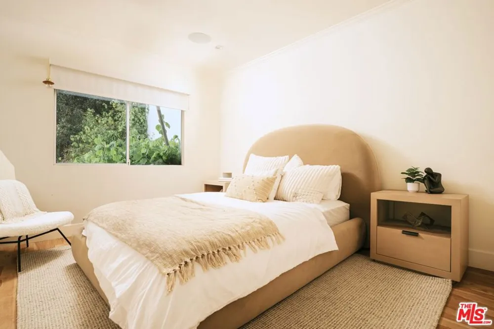 3001 Passmore Drive Los Angeles, CA 90068
