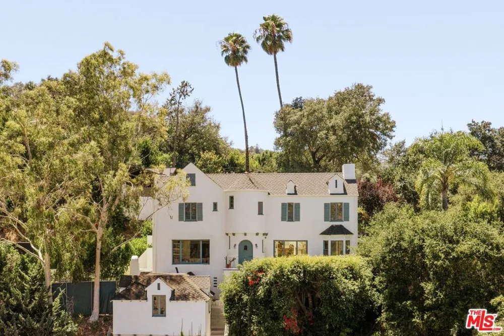 3001 Passmore Drive Los Angeles, CA 90068