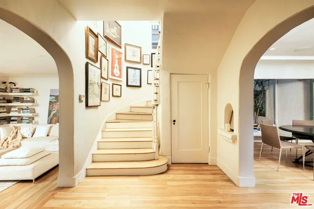 3001 Passmore Drive Los Angeles, CA 90068