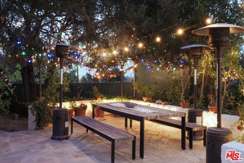 3001 Passmore Drive Los Angeles, CA 90068