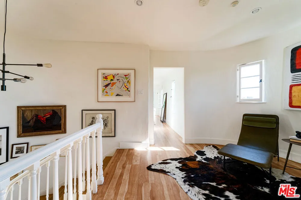3001 Passmore Drive Los Angeles, CA 90068