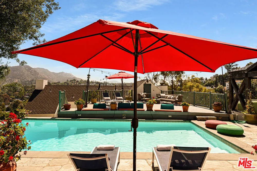 3001 Passmore Drive Los Angeles, CA 90068
