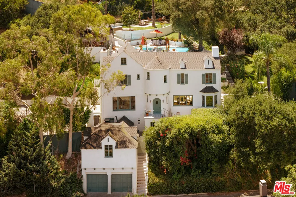 3001 Passmore Drive Los Angeles, CA 90068