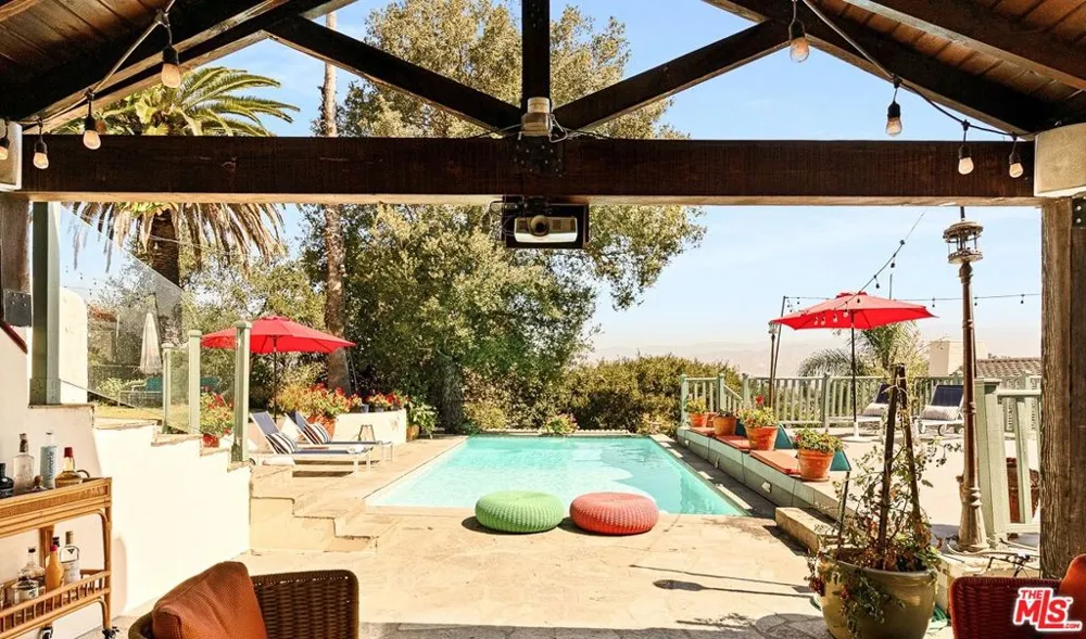 3001 Passmore Drive Los Angeles, CA 90068