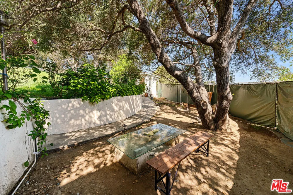 3001 Passmore Drive Los Angeles, CA 90068
