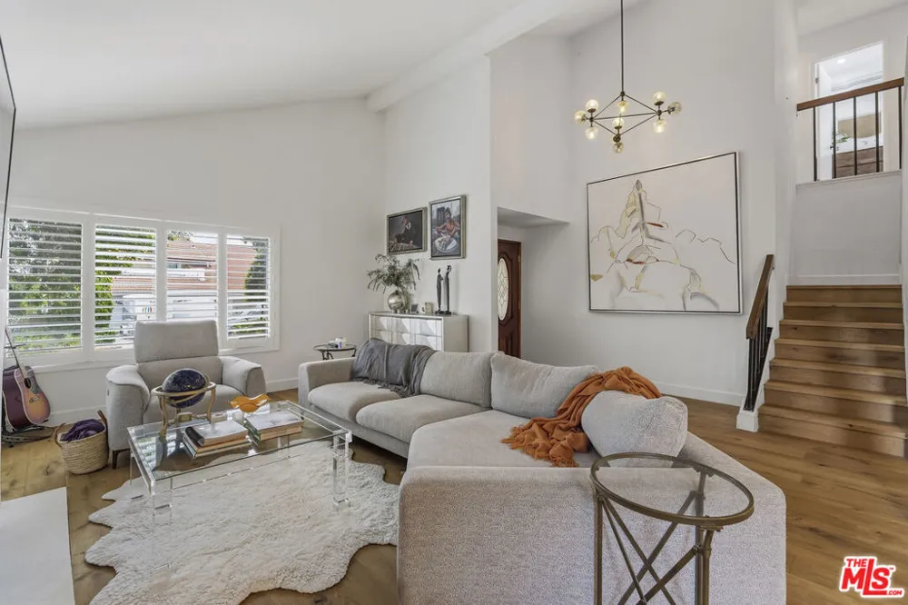 19423 Twin Hills Place Porter Ranch, CA 91326