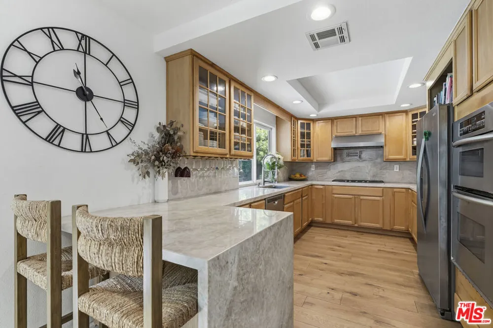 19423 Twin Hills Place Porter Ranch, CA 91326