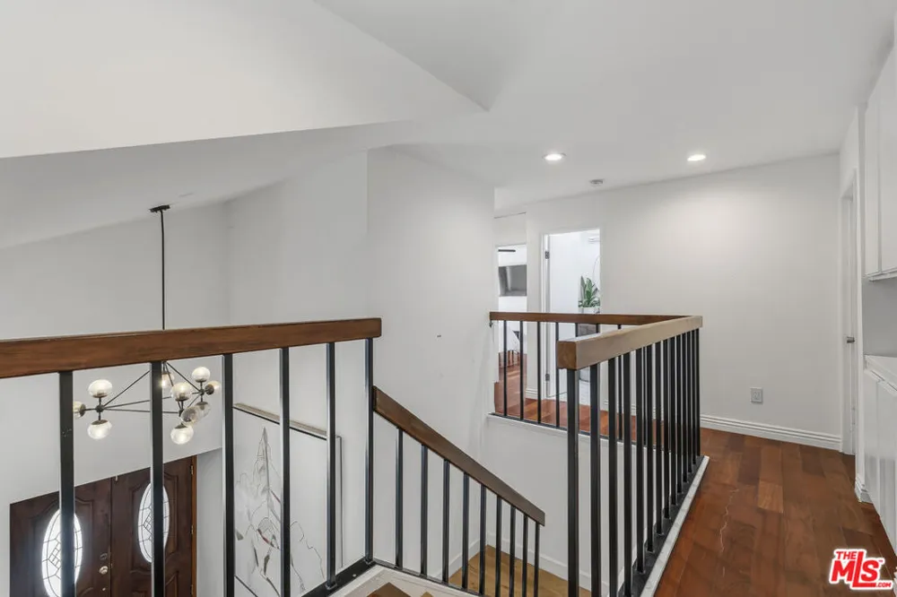 19423 Twin Hills Place Porter Ranch, CA 91326